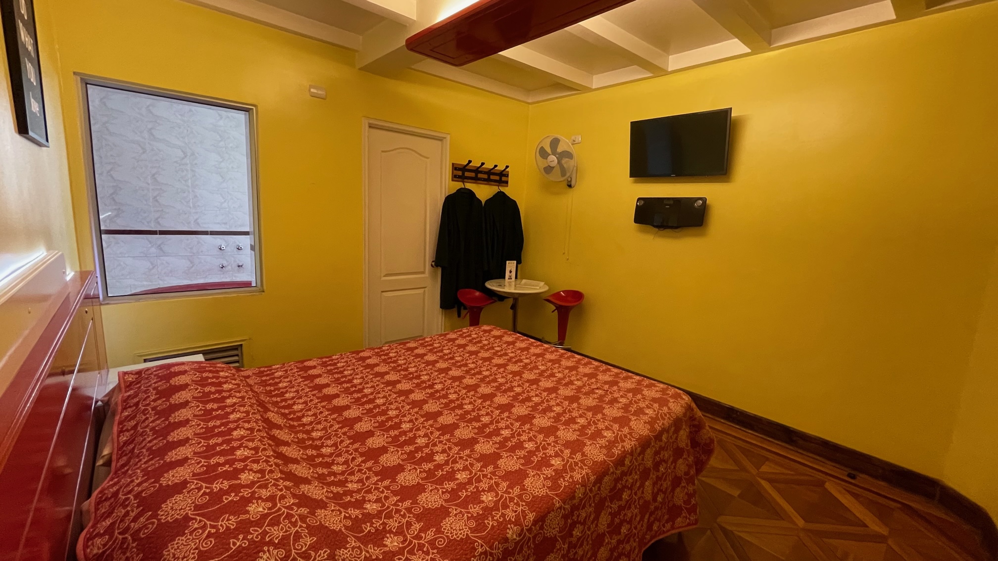 Habitación Tina Hidromasaje en Apolo : MotelNow