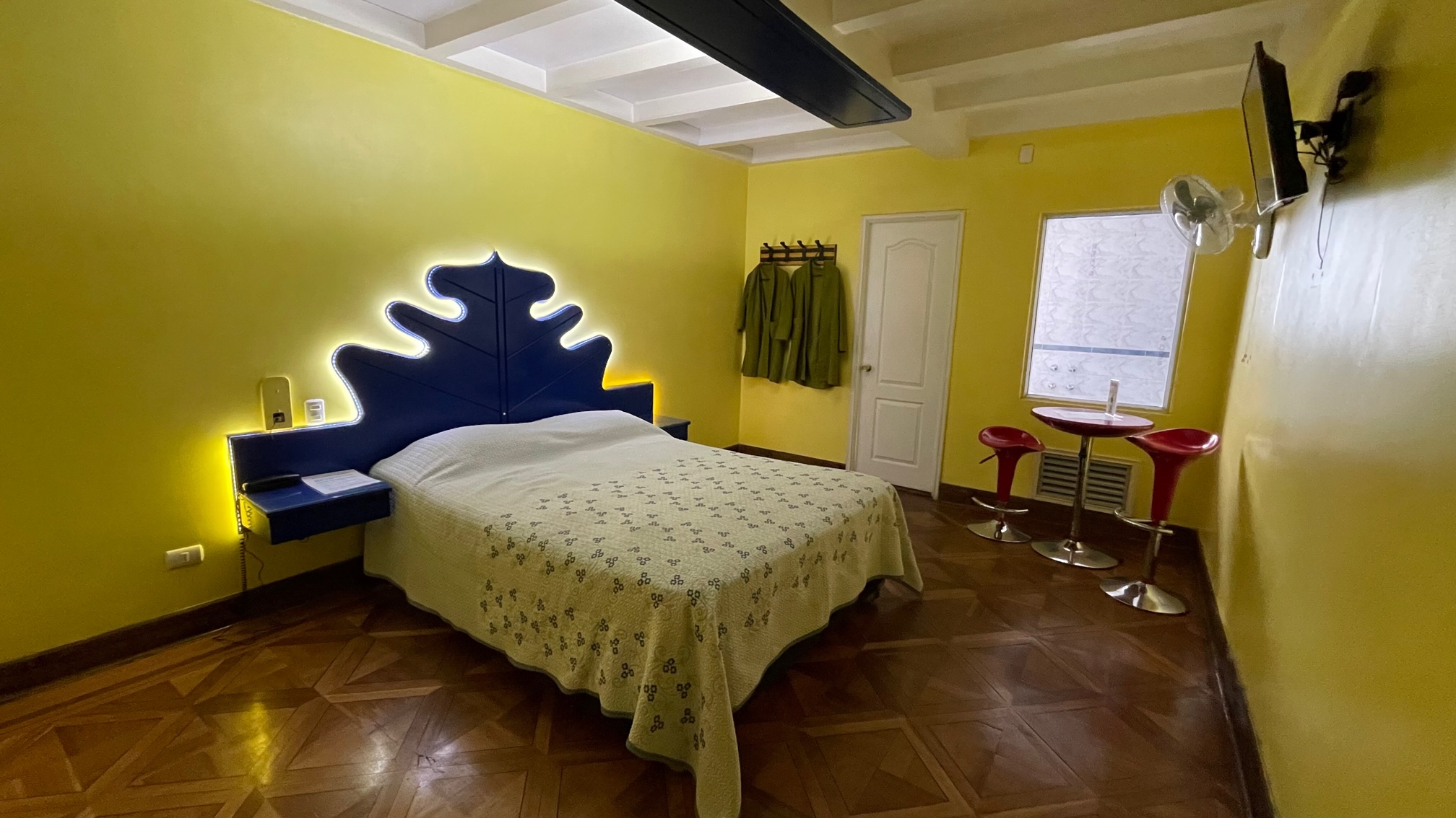 Habitación Tina Hidromasaje en Apolo : MotelNow