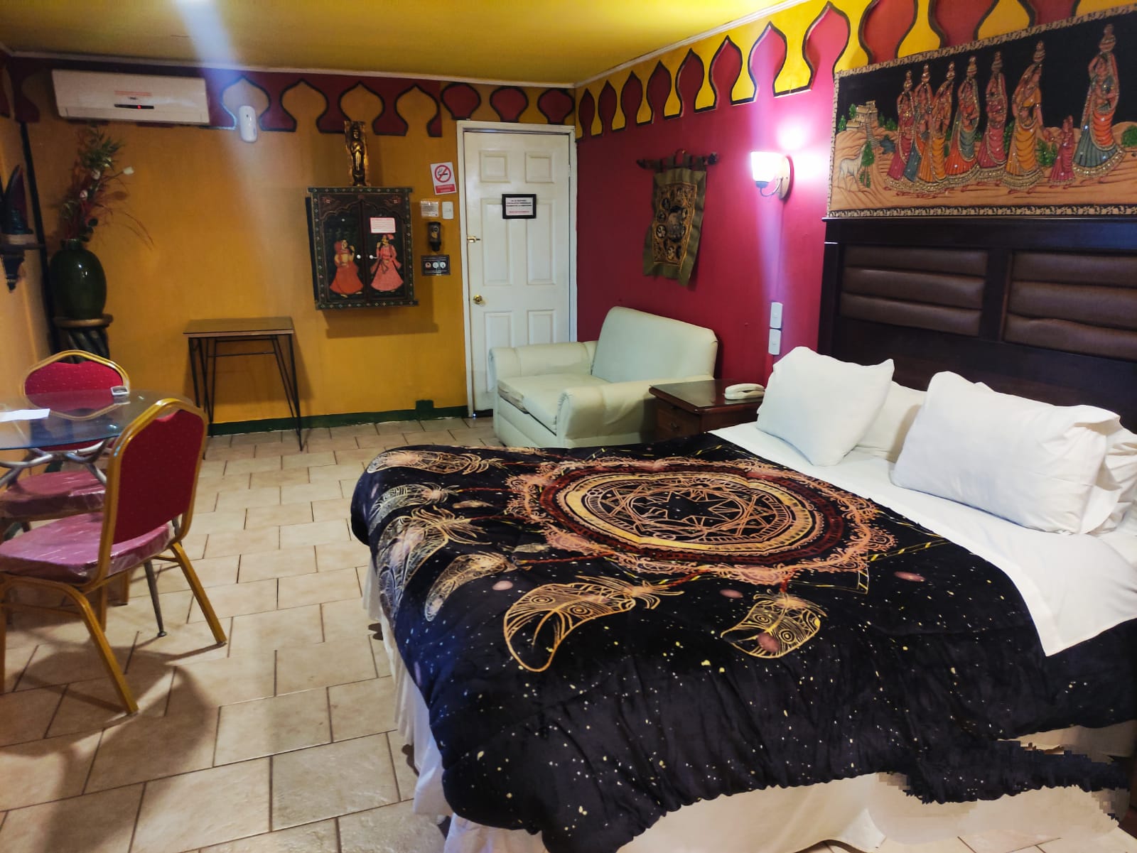 Habitación Suite Jacuzzi en Atajo : MotelNow