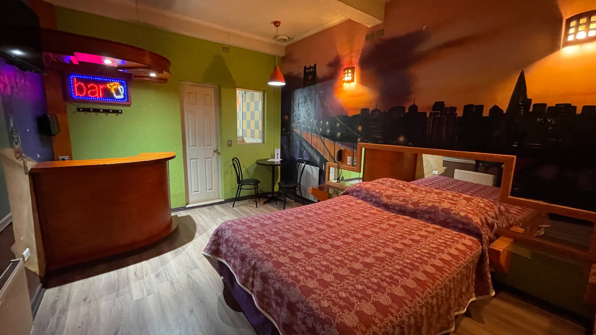 Habitación VIP en Le Chateau : MotelNow