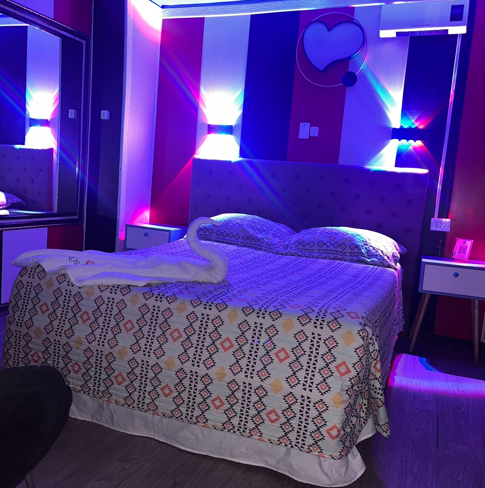 Rosas 2222 en Santiago : MotelNow