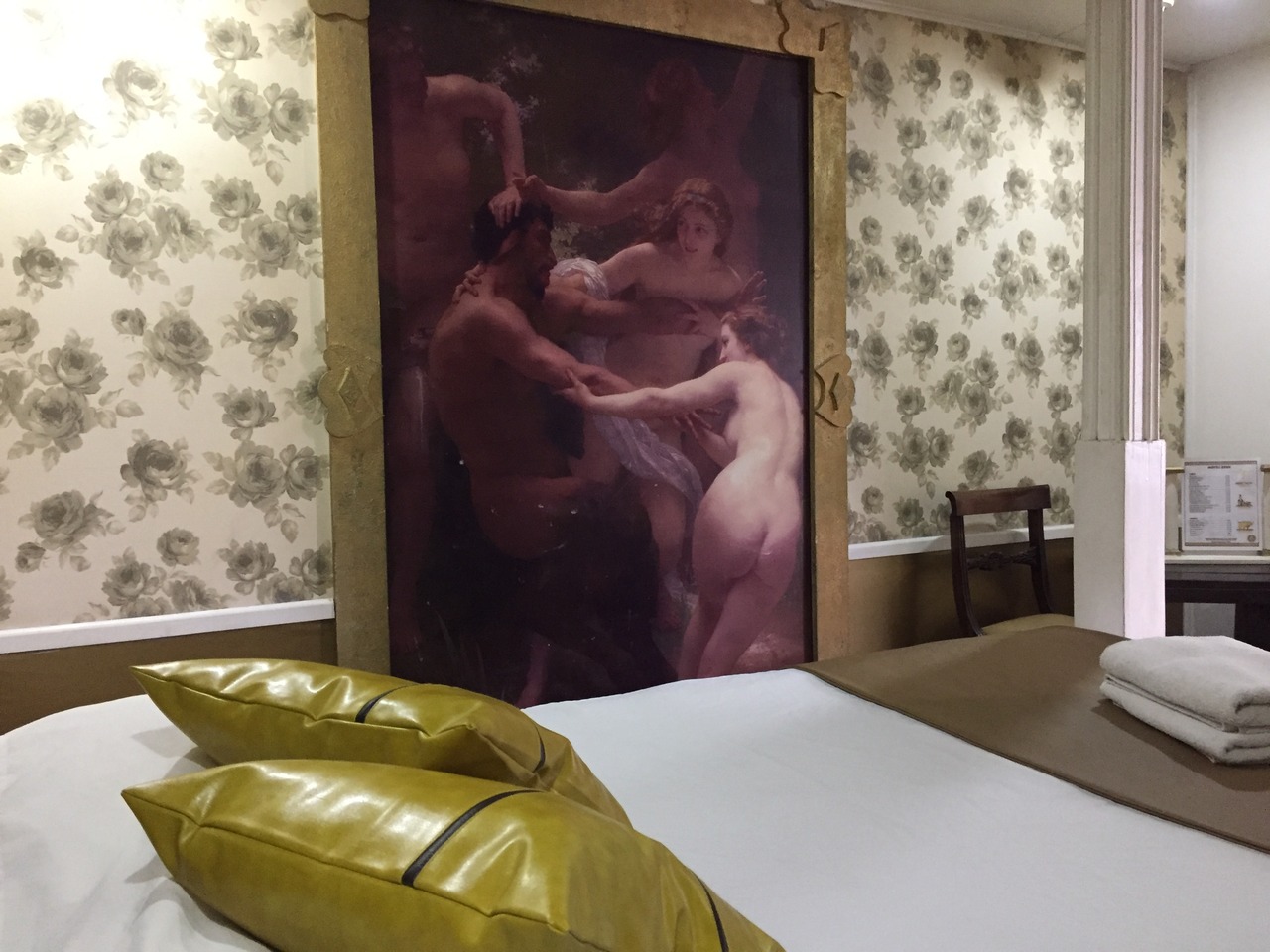 Habitación Enigma en Zeus : MotelNow