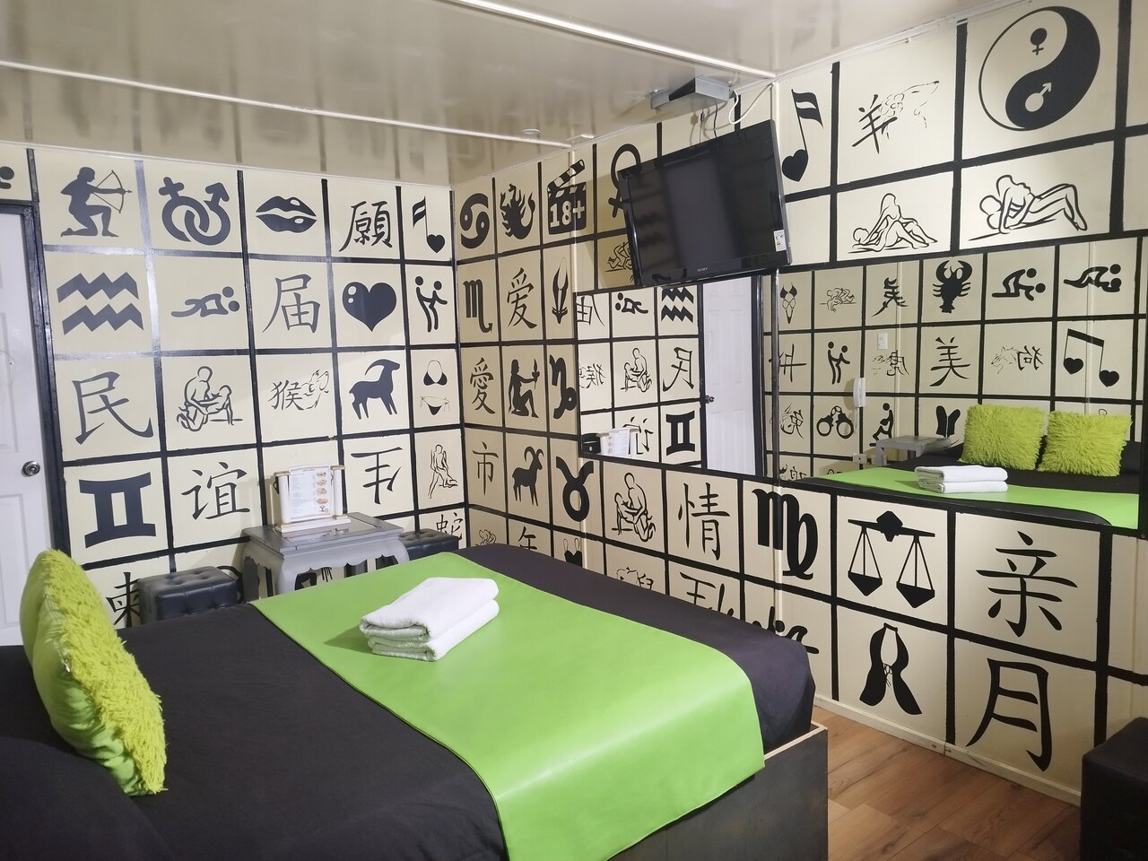 Habitación Enigma en Zeus : MotelNow