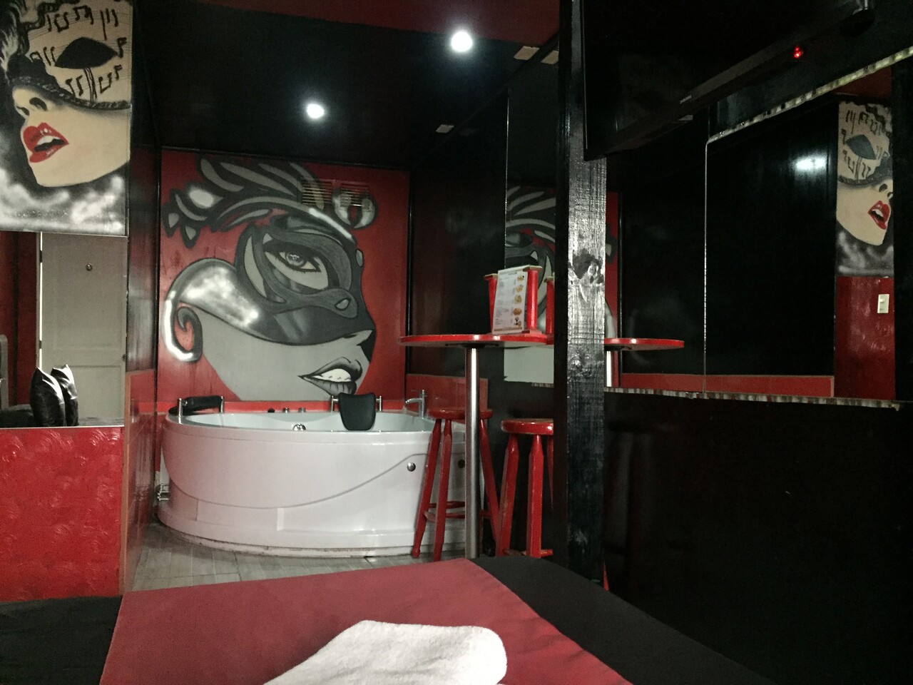 Habitación 50 Sombras de Grey en Zeus : MotelNow