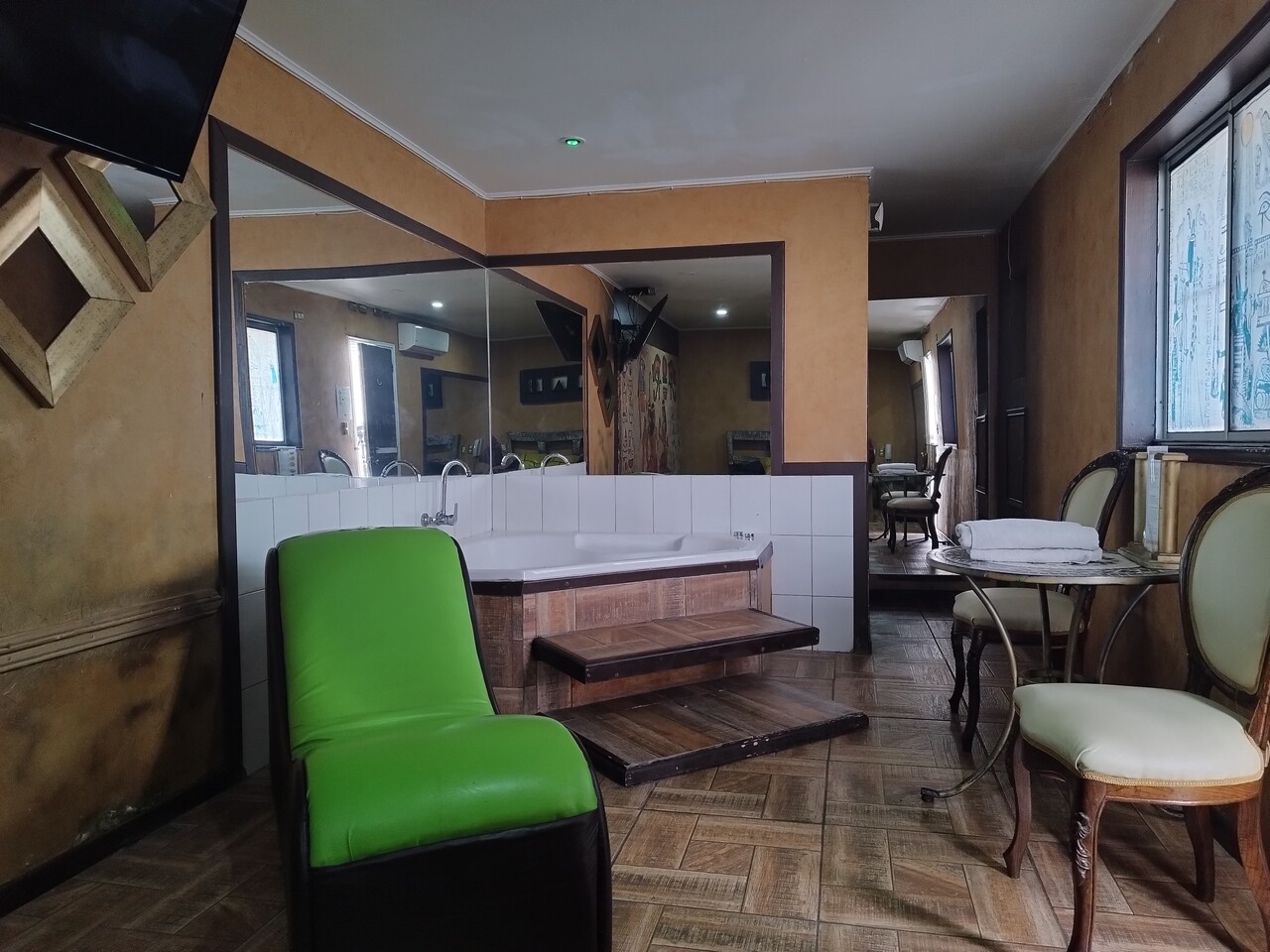 Habitación Amón-Ra en Zeus : MotelNow