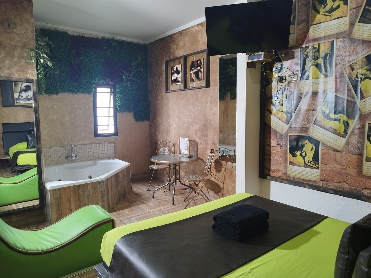 Habitación Kamasutra en Zeus : MotelNow