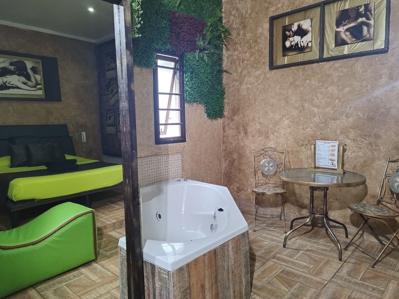 Habitación Kamasutra en Zeus : MotelNow