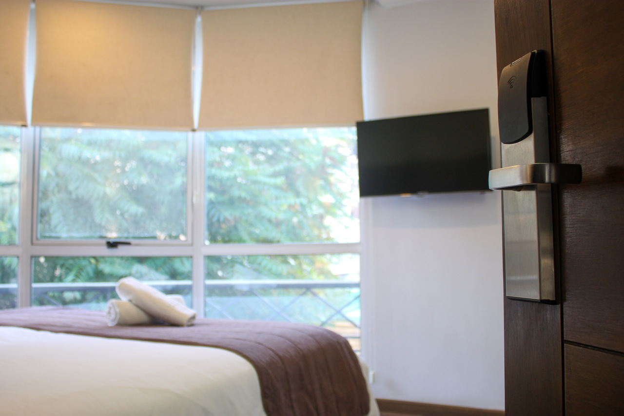 Habitación Matrimonial en Hotel Elisa Cole : MotelNow