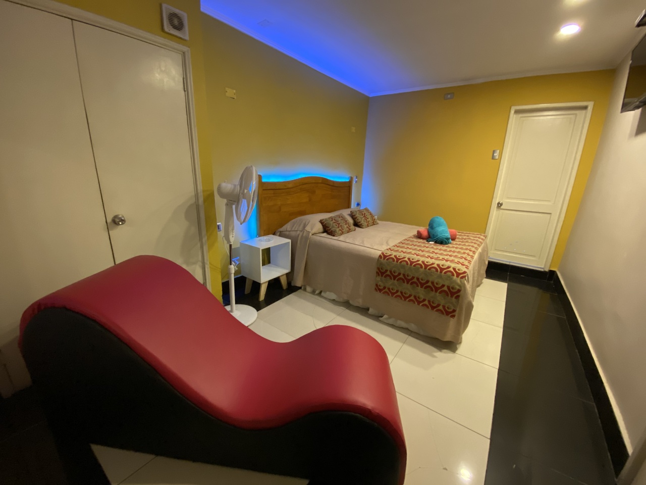 Habitación Tantra en Intimo Hotel Manuel Rodríguez : MotelNow
