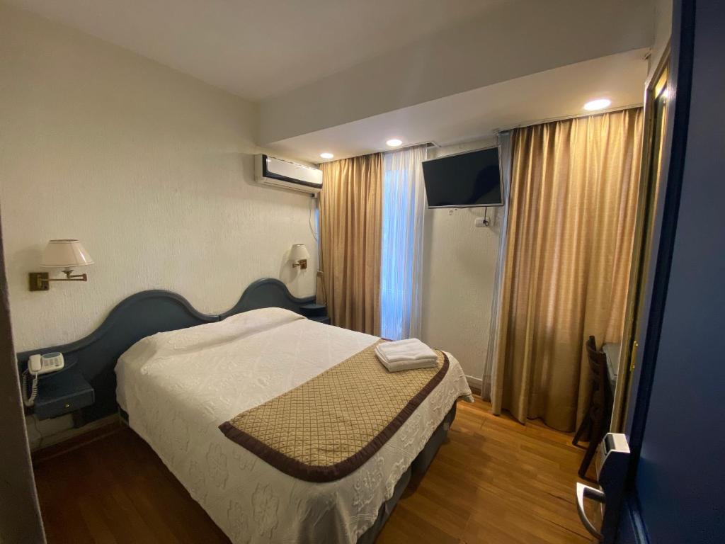 Habitación Doble en Intimo Hotel Miraflores : MotelNow