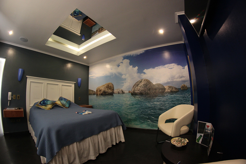 Habitación Suite con Sillón del Amor en Amapola Peñaflor : MotelNow