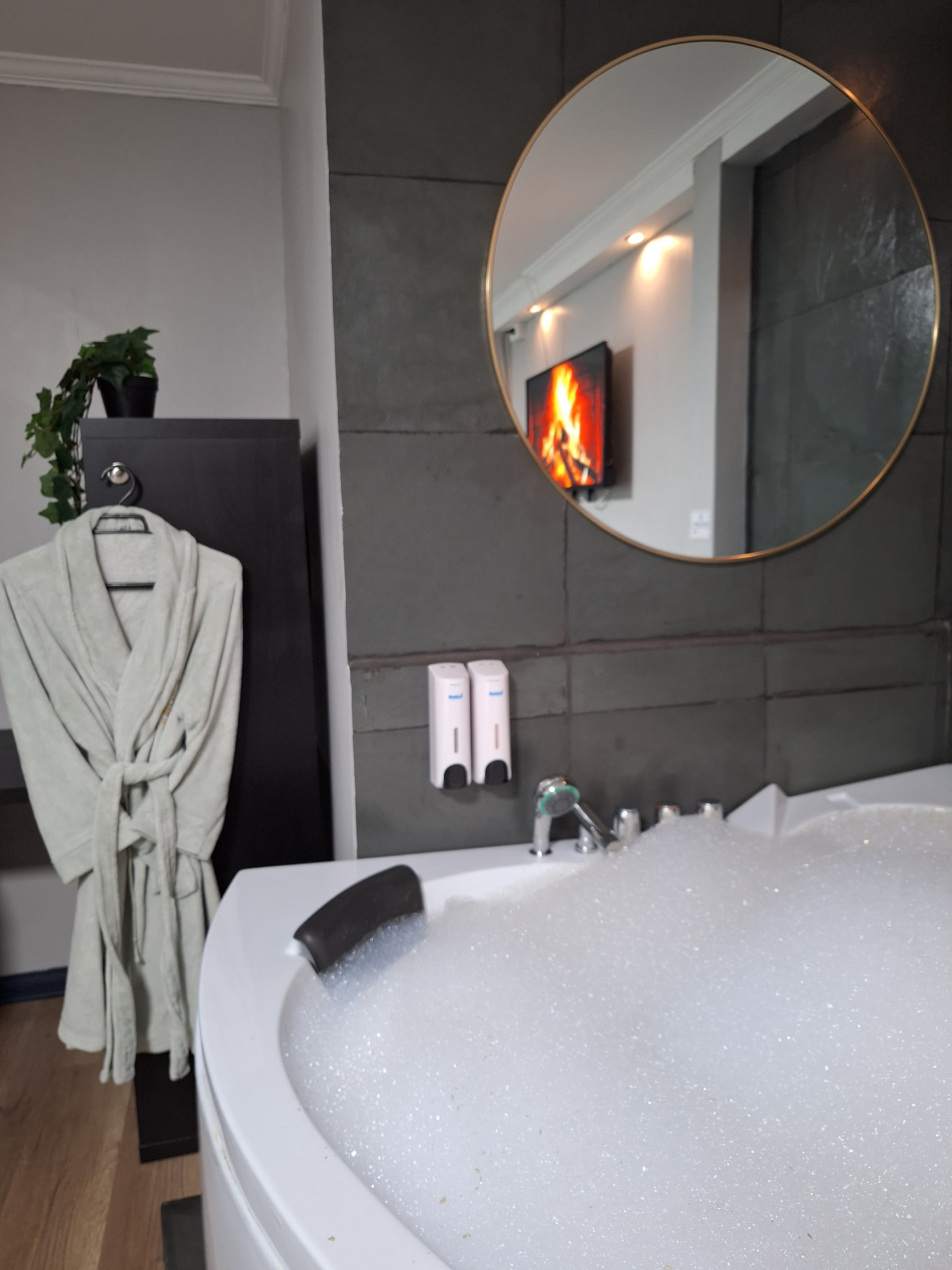 Habitación Jacuzzi en Hotel Asturias : MotelNow