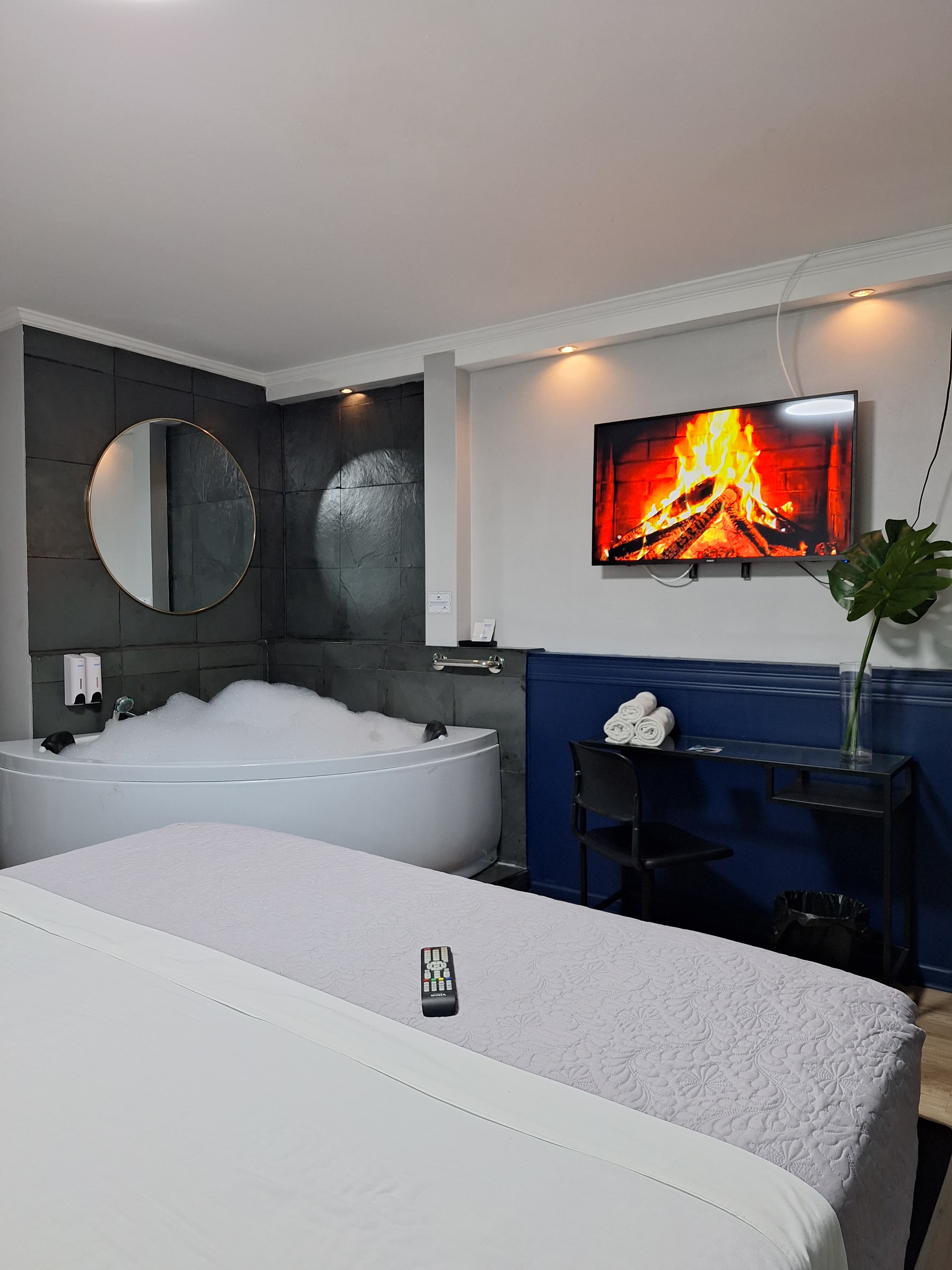 Habitación Jacuzzi en Hotel Asturias : MotelNow