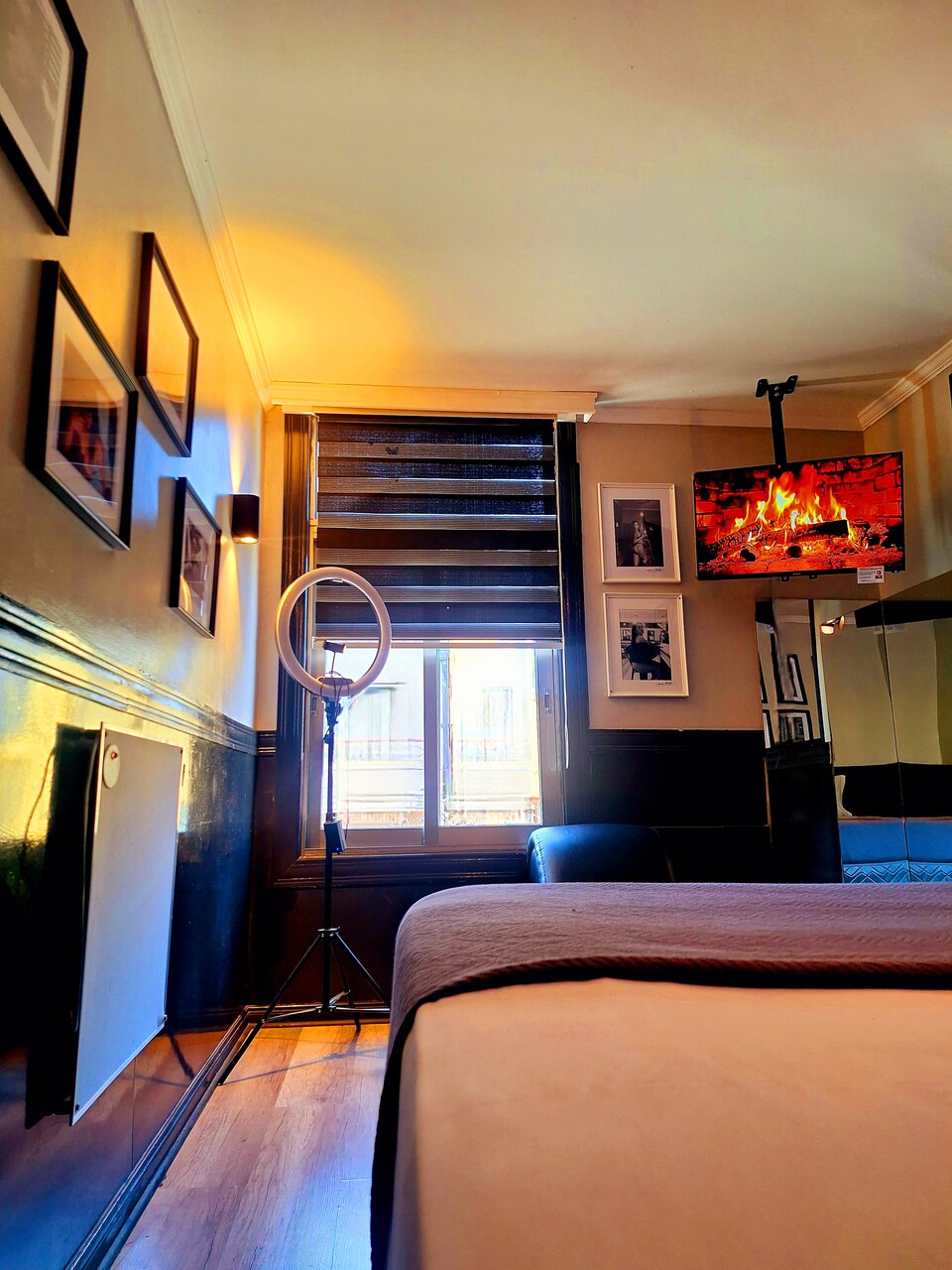 Habitación Estudio Fotográfico en Hotel Asturias : MotelNow