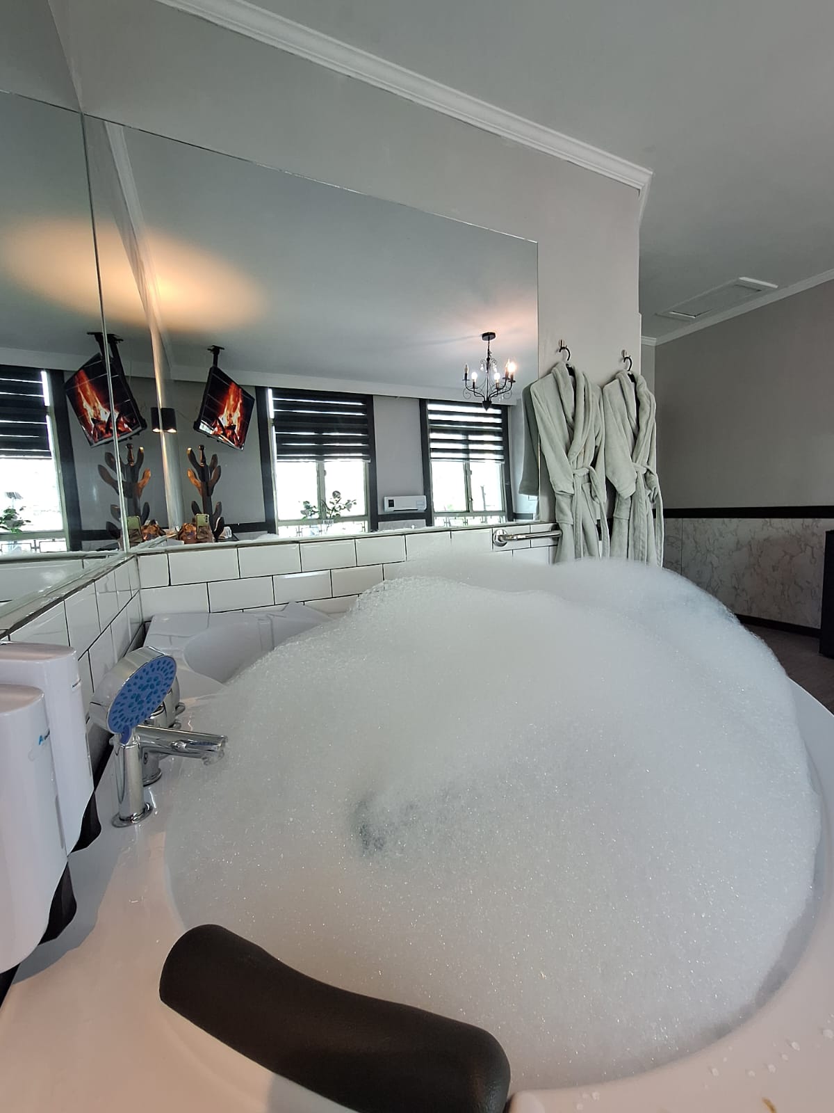 Habitación Suite Jacuzzi en Hotel Asturias : MotelNow