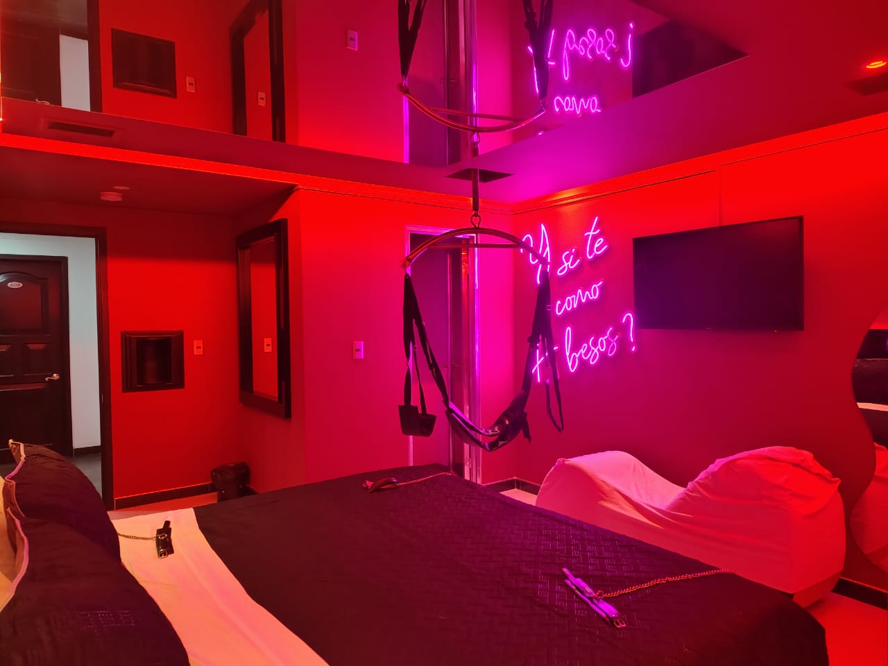 Habitación Sauna y Jacuzzi en Orquídea Real : MotelNow