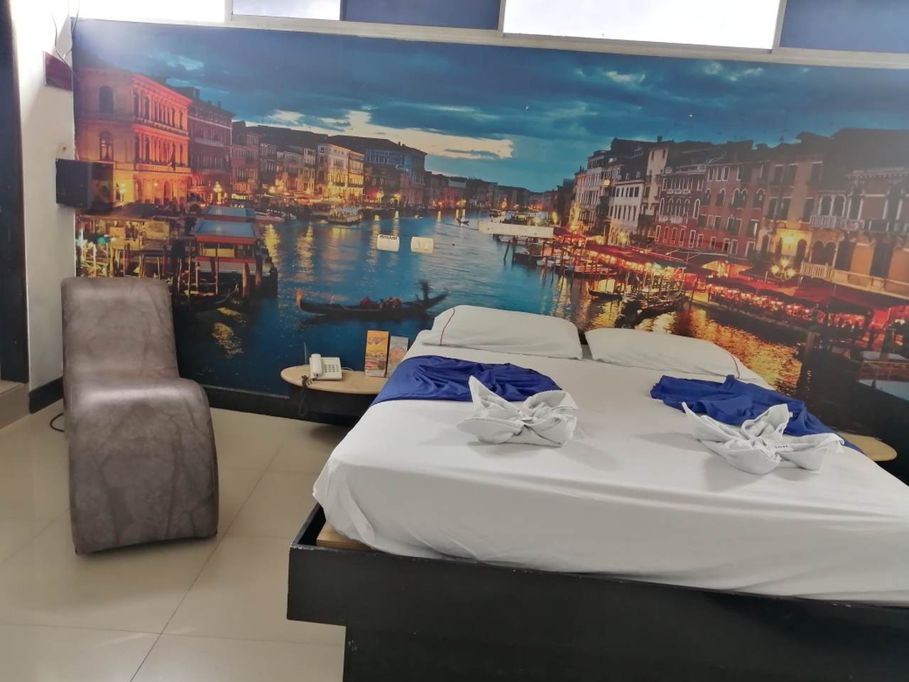 Habitación Sencilla en Momentos Suite : MotelNow