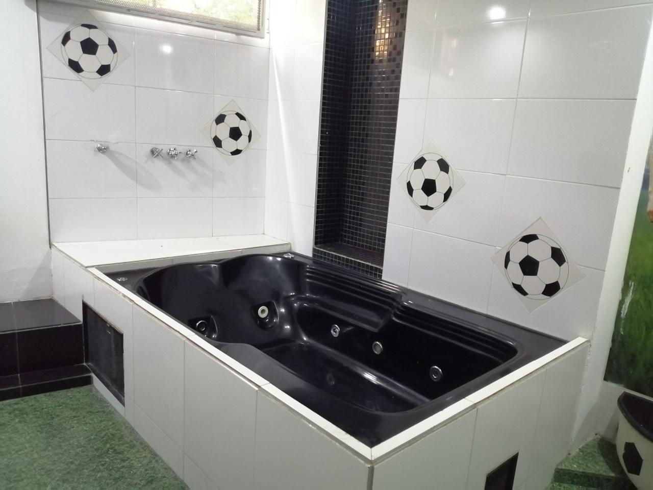 Habitación Jacuzzi en Momentos Suite : MotelNow