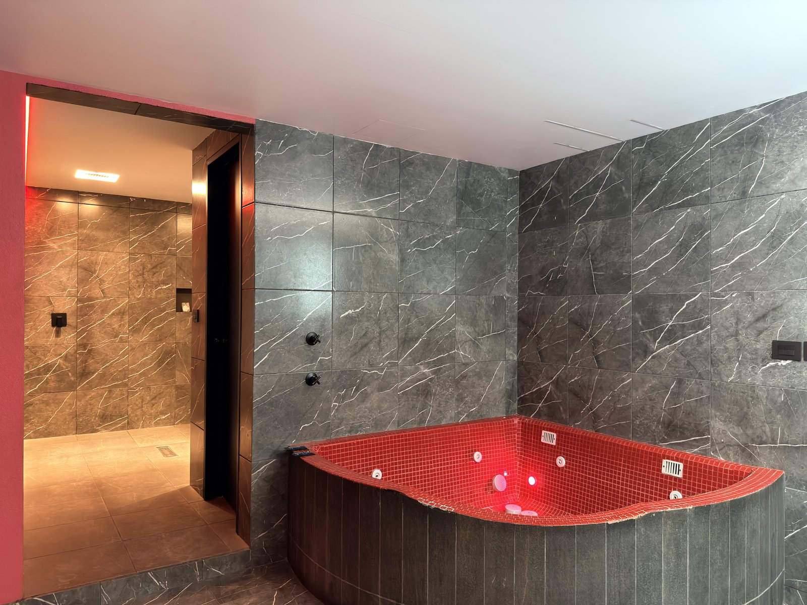 Habitación Jacuzzi en Red Garden : MotelNow
