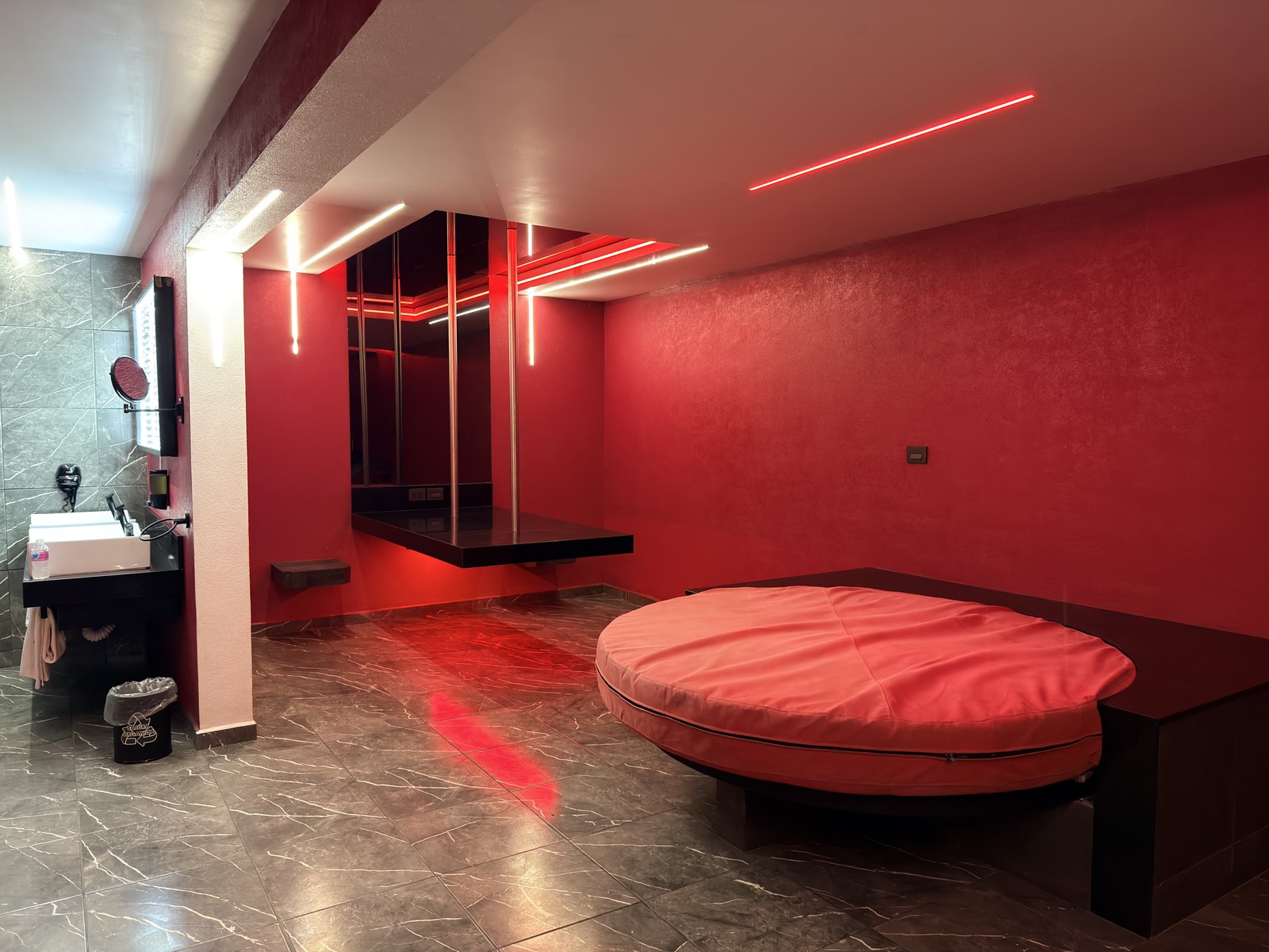 Habitación Jacuzzi en Red Garden : MotelNow