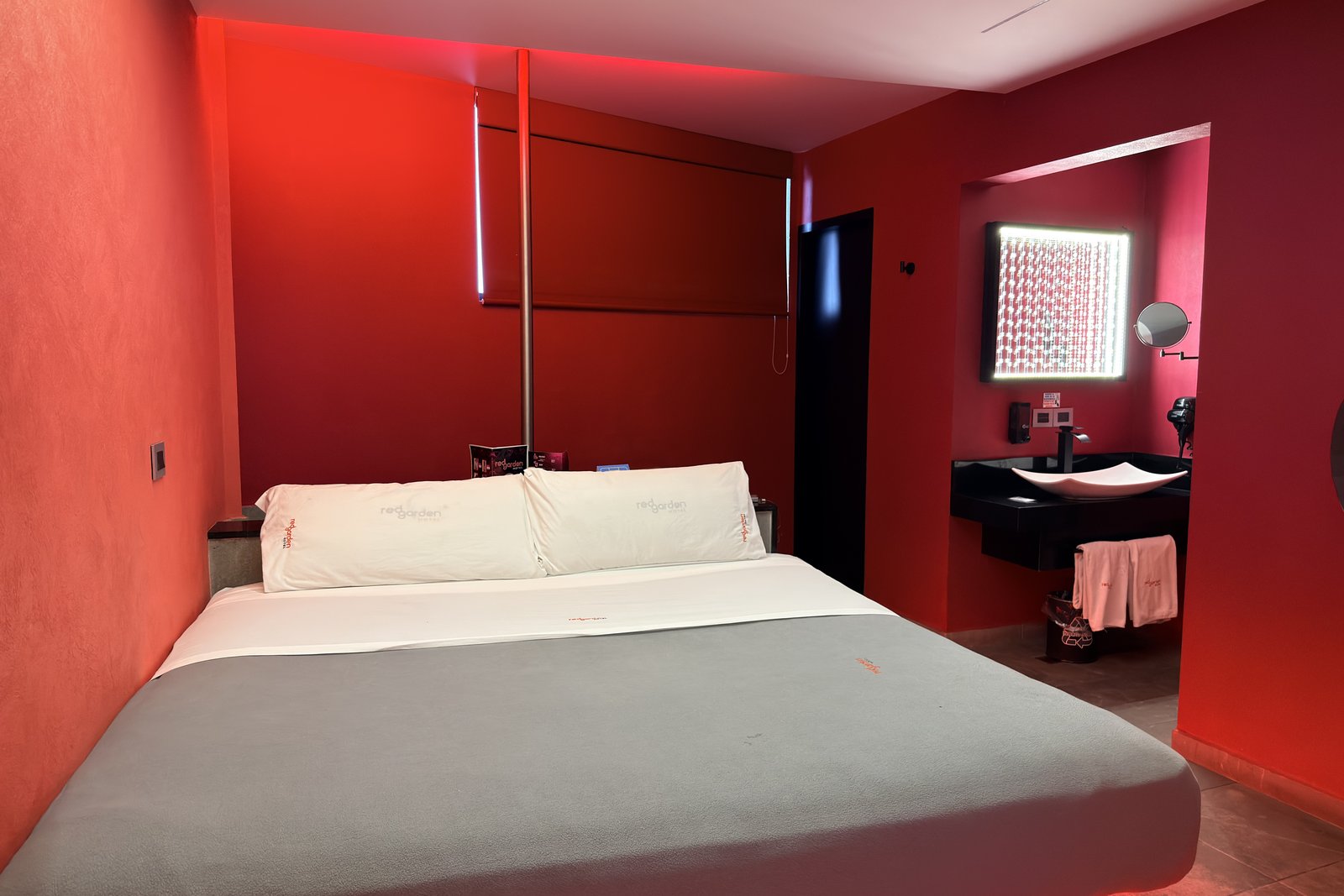 Habitación Garden Hotel en Red Garden : MotelNow